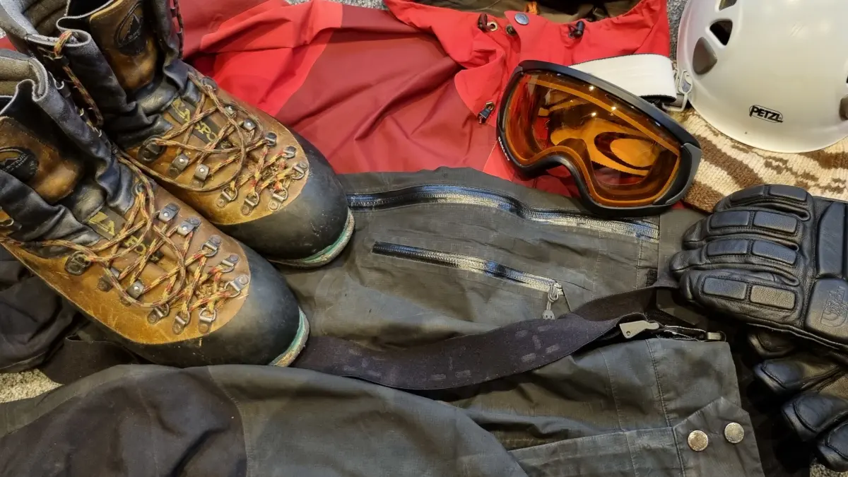 What to wear for winter hiking