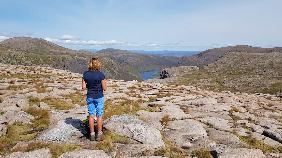 Hiking in Scotland, an ancient land of challenge and stories